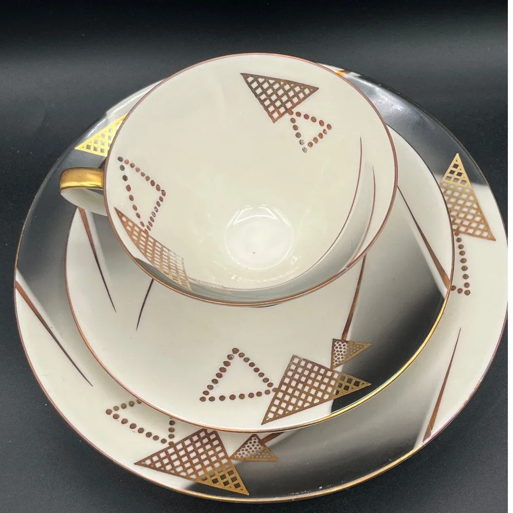 Seltmann Vohenstrauss Bavaria Porcelain Tea cup Set Trio Gold Geometric 3305 MCM